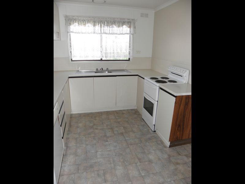 31 Lakeview Drive, Lakes Entrance VIC 3909