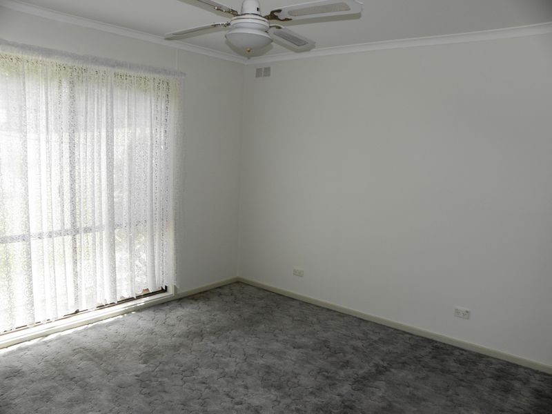 31 Lakeview Drive, Lakes Entrance VIC 3909