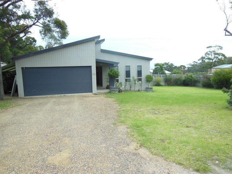 74 Goldring Road, Lakes Entrance VIC 3909
