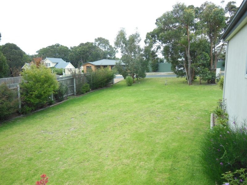 74 Goldring Road, Lakes Entrance VIC 3909