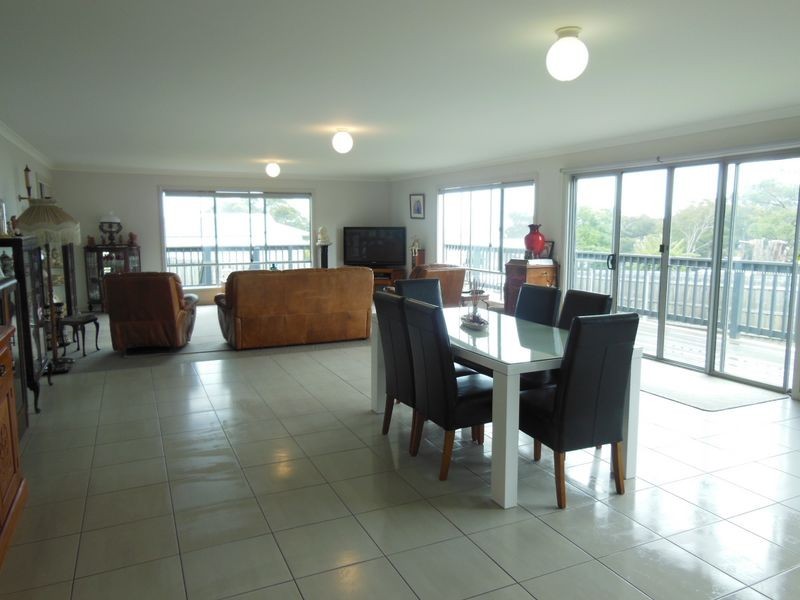 74 Goldring Road, Lakes Entrance VIC 3909