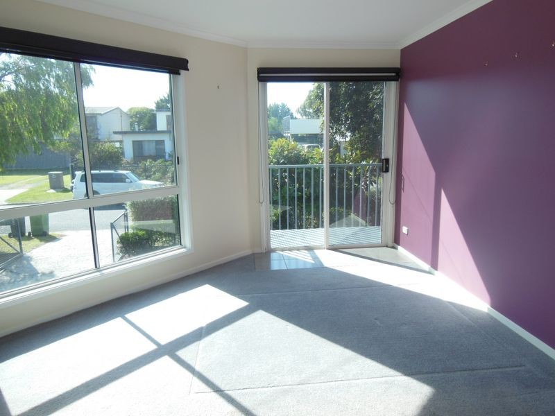 20 Lakeside Drive, Lake Tyers Beach VIC 3909