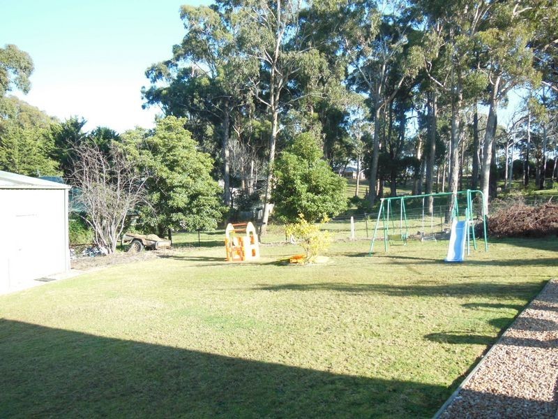 13 Christopher Court, Lakes Entrance VIC 3909