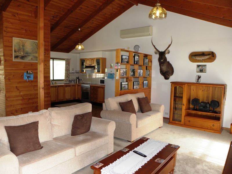 141 Old Princes Highway, Lakes Entrance VIC 3909