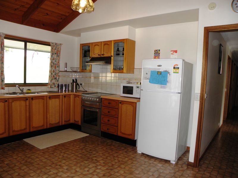 141 Old Princes Highway, Lakes Entrance VIC 3909