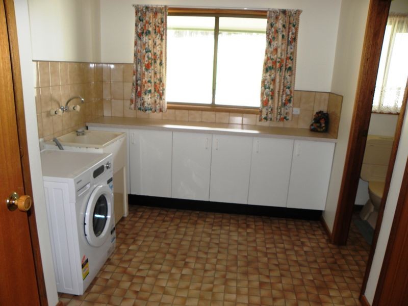 141 Old Princes Highway, Lakes Entrance VIC 3909