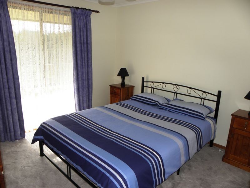 141 Old Princes Highway, Lakes Entrance VIC 3909