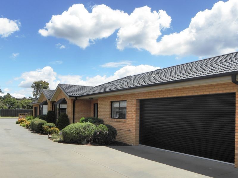 2/4 Bills Street, Lakes Entrance VIC 3909