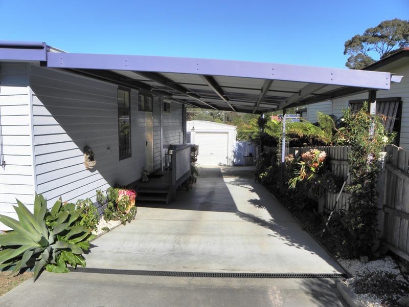 12 Robin Street, Lakes Entrance VIC 3909