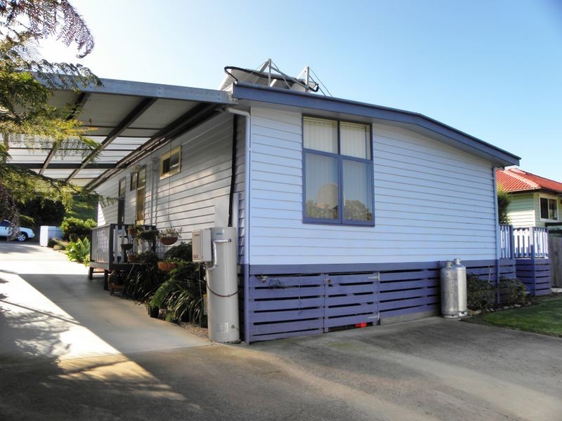12 Robin Street, Lakes Entrance VIC 3909