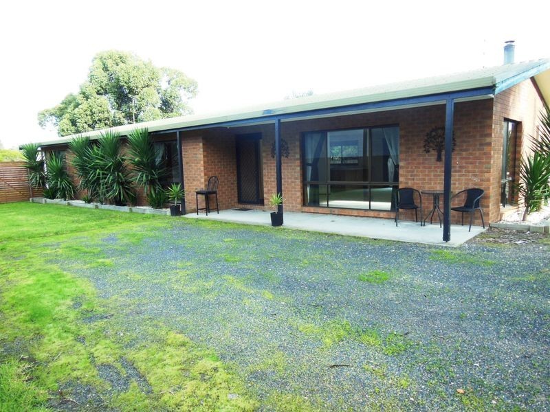 20 Robertsons Road, Kalimna VIC 3909