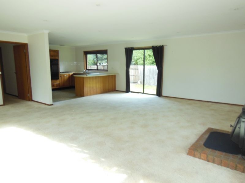 20 Robertsons Road, Kalimna VIC 3909