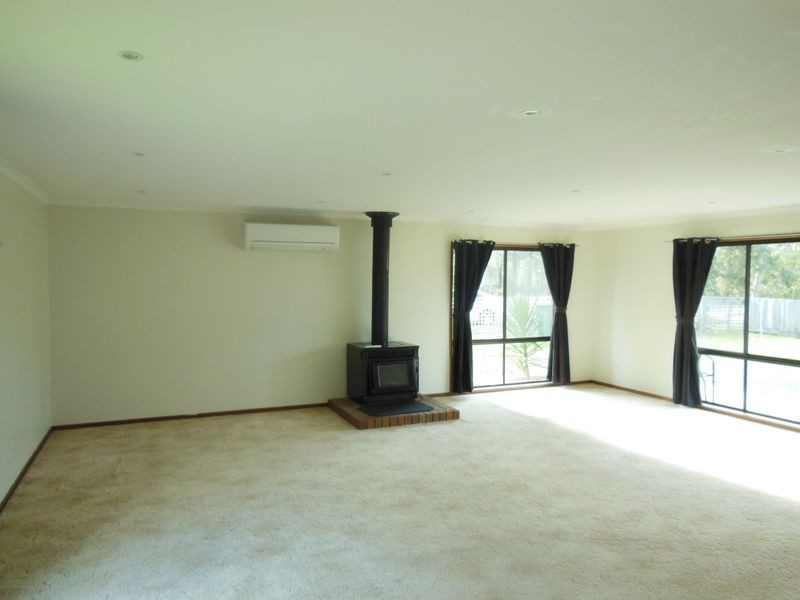 20 Robertsons Road, Kalimna VIC 3909