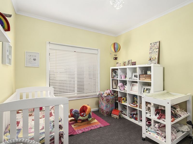 16 Mourilyan Street, Lakes Entrance VIC 3909