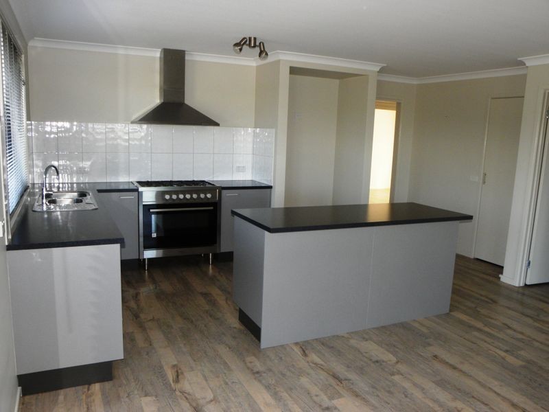 30 Norman Court, Lakes Entrance VIC 3909