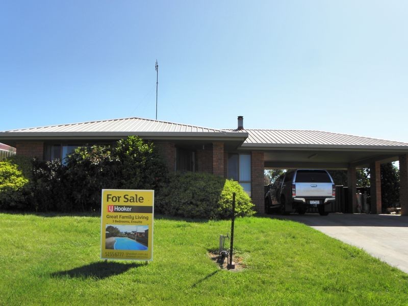 8 McCue Road, Kalimna VIC 3909