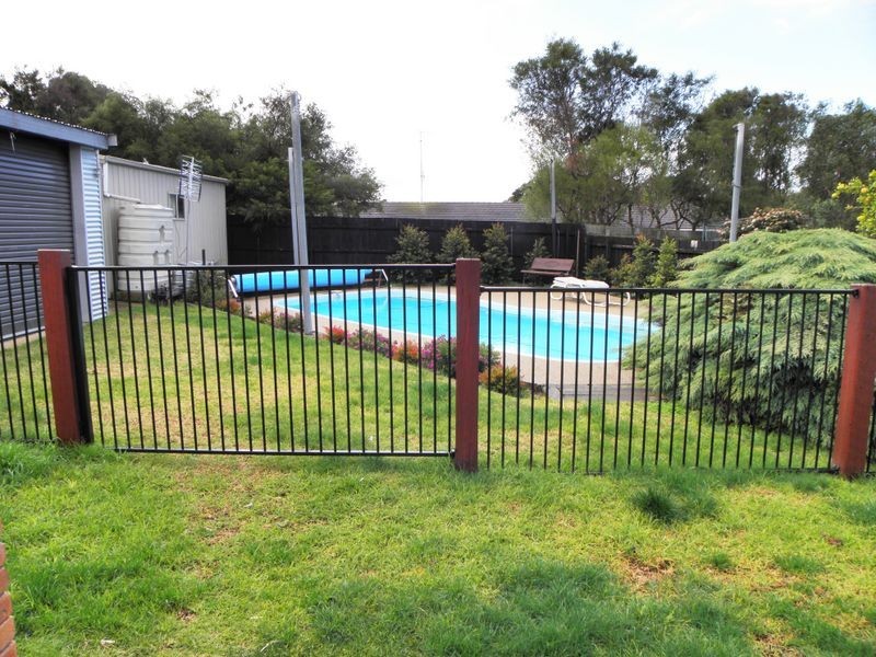 8 McCue Road, Kalimna VIC 3909