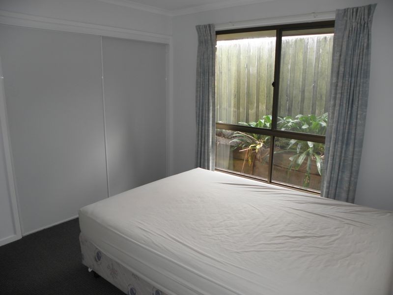 8 McCue Road, Kalimna VIC 3909