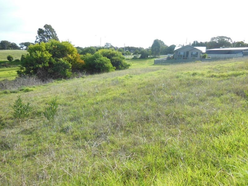 12 Tower Hill Court, Kalimna VIC 3909