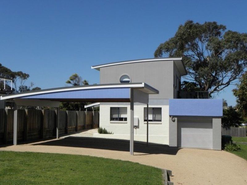 8 Grandview Road, Lakes Entrance VIC 3909