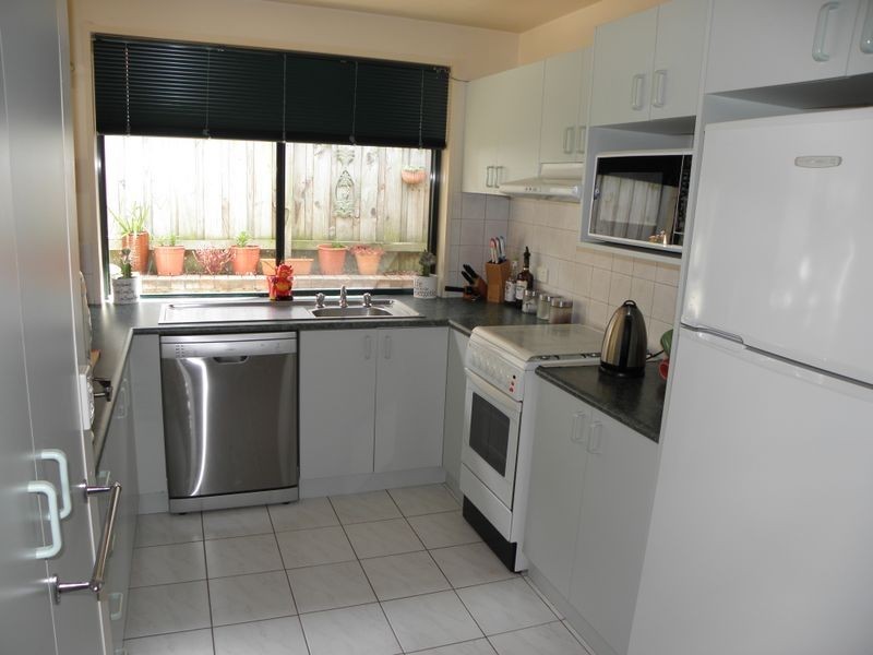 32 Lakeview Drive, Lakes Entrance VIC 3909