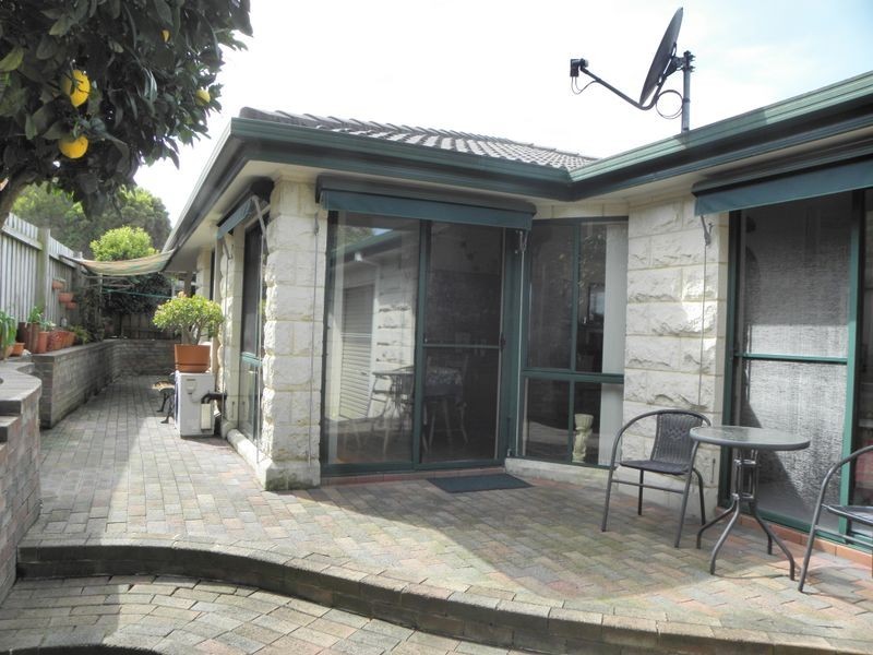 32 Lakeview Drive, Lakes Entrance VIC 3909