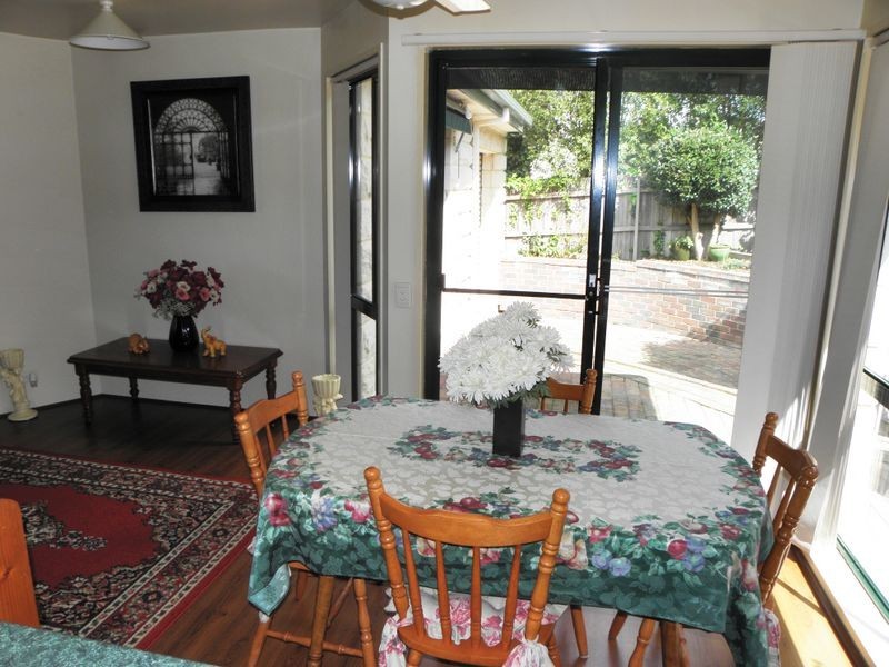 32 Lakeview Drive, Lakes Entrance VIC 3909