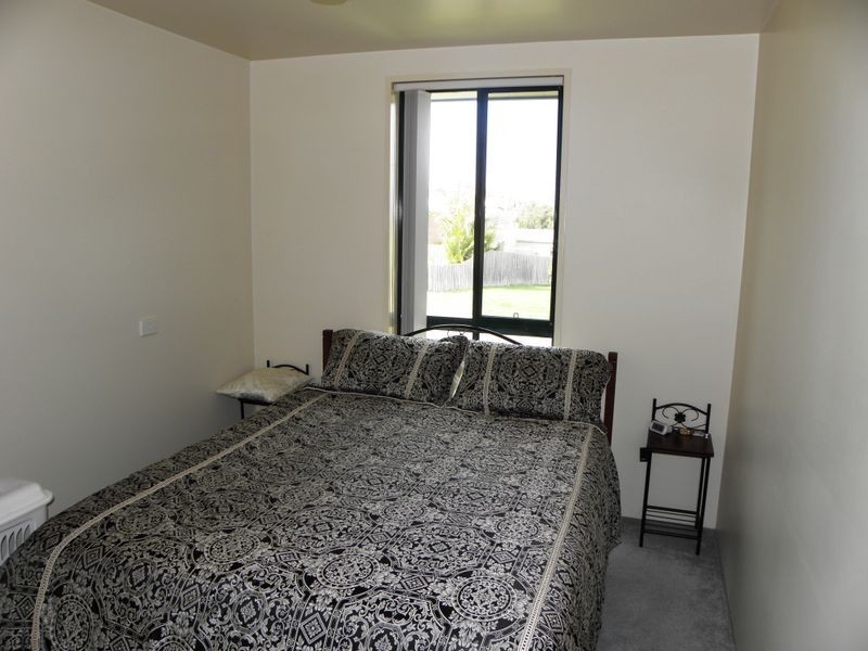 32 Lakeview Drive, Lakes Entrance VIC 3909