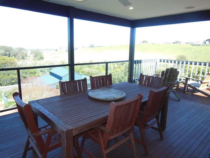 69 Stirling Drive, Lakes Entrance VIC 3909
