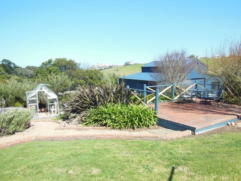 69 Stirling Drive, Lakes Entrance VIC 3909