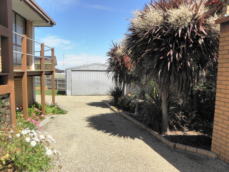 3 O’Neills Road, Lakes Entrance VIC 3909