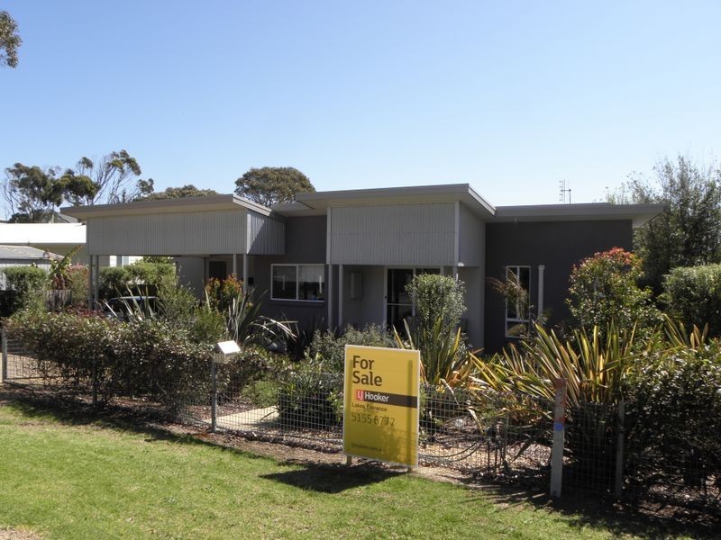 15 Lind Drive, Lake Tyers Beach VIC 3909