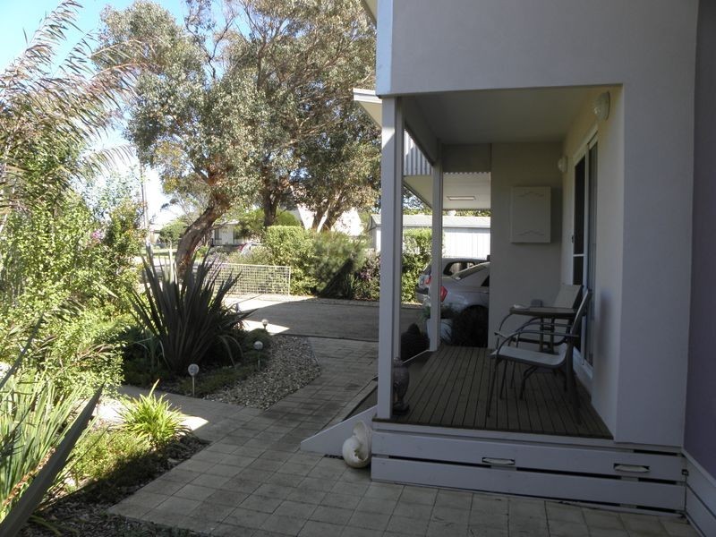 15 Lind Drive, Lake Tyers Beach VIC 3909