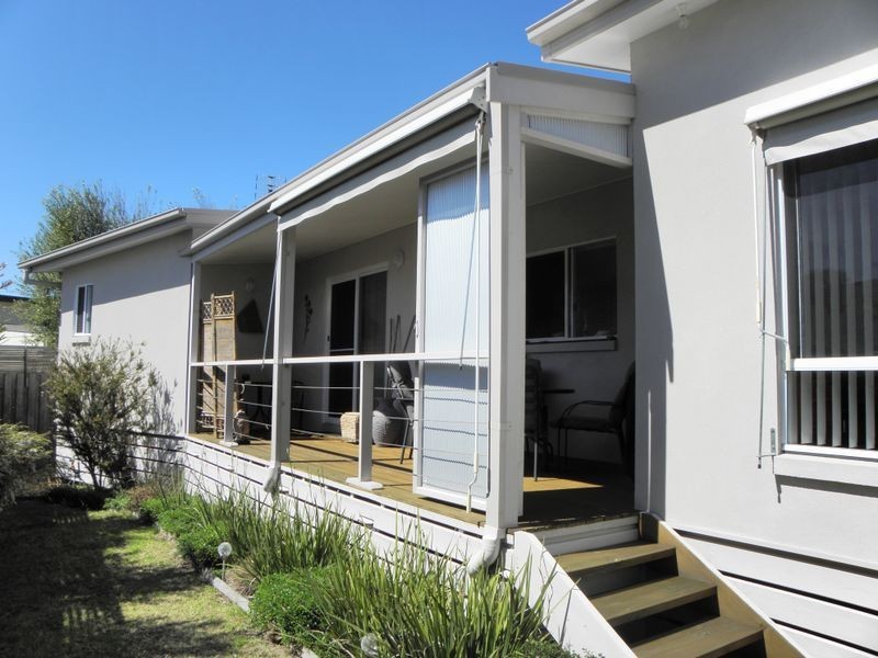 15 Lind Drive, Lake Tyers Beach VIC 3909