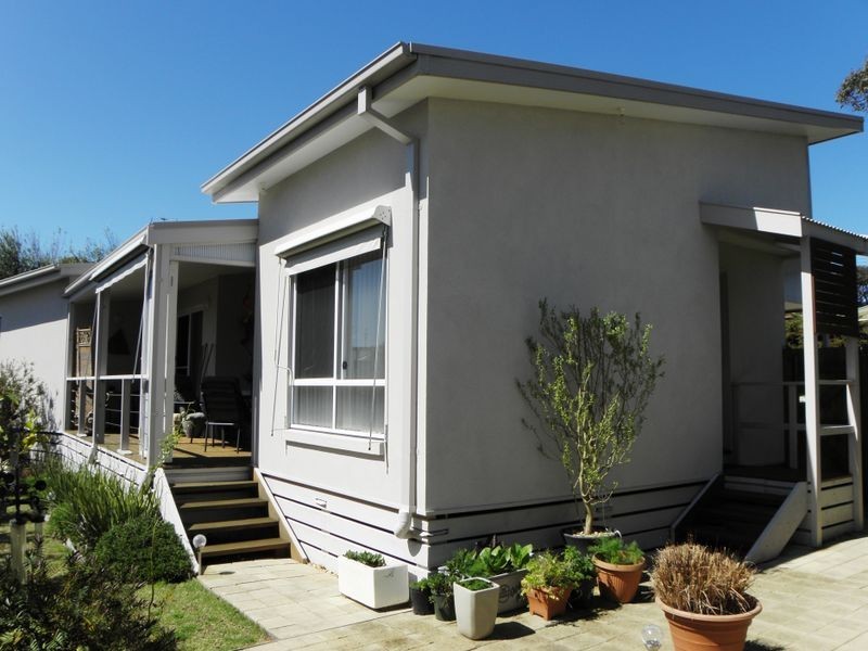 15 Lind Drive, Lake Tyers Beach VIC 3909