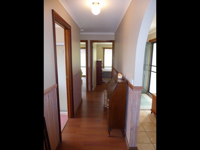 164 Thorpes Lane, Lakes Entrance VIC 3909