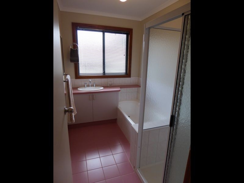 164 Thorpes Lane, Lakes Entrance VIC 3909