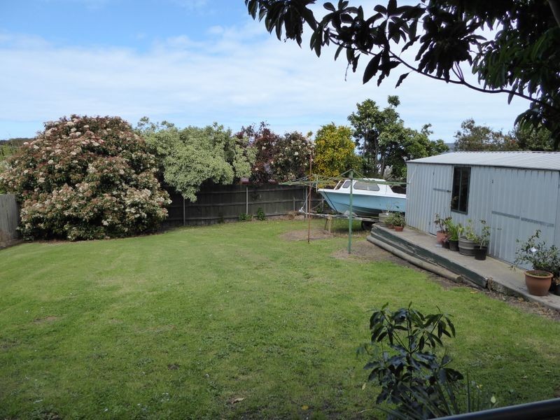 164 Thorpes Lane, Lakes Entrance VIC 3909