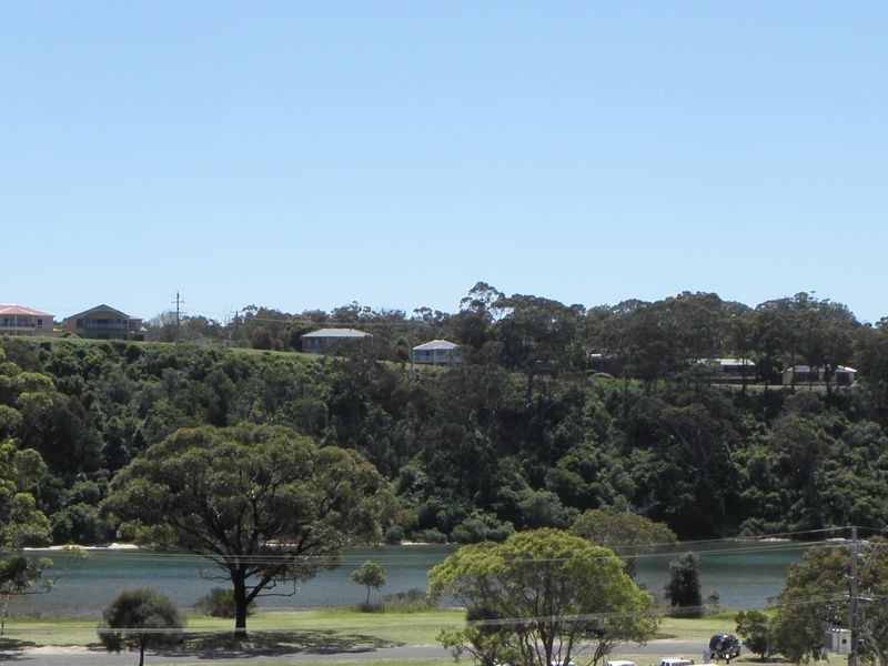 402/1 Esplanade, Lakes Entrance VIC 3909