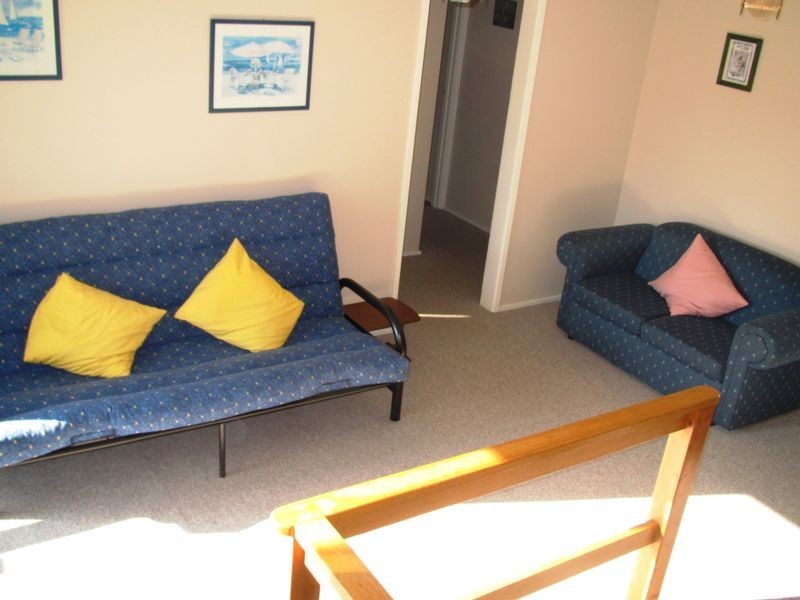 30 Gay Street, Lakes Entrance VIC 3909