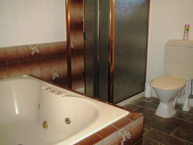 30 Gay Street, Lakes Entrance VIC 3909