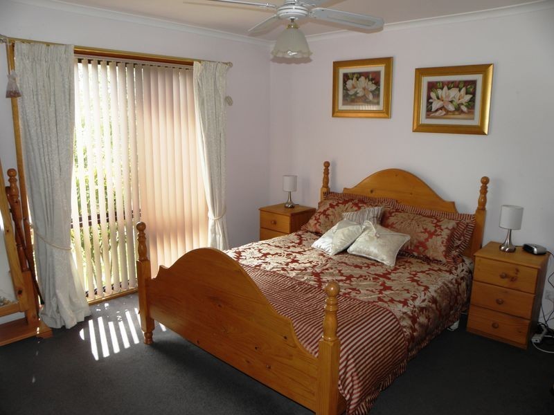 146 Thorpes Lane, Lakes Entrance VIC 3909