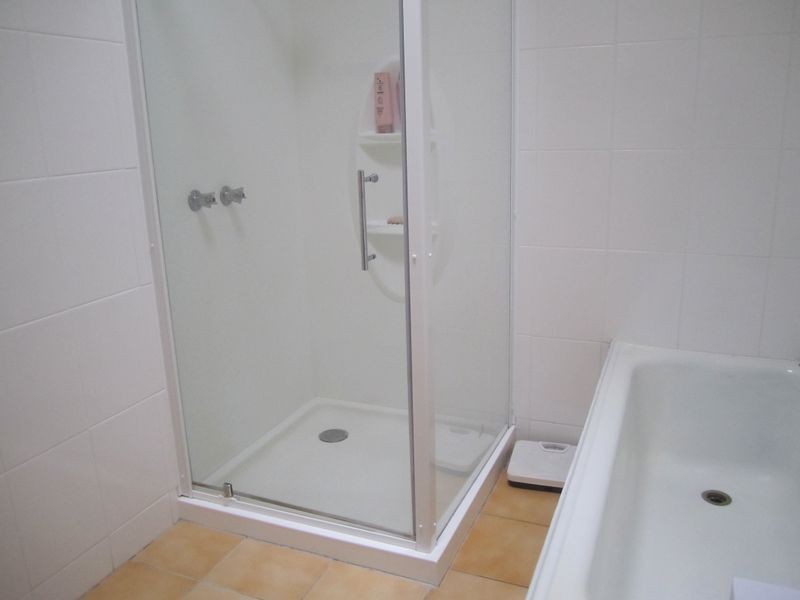 8 Tanjil Grove, Lakes Entrance VIC 3909