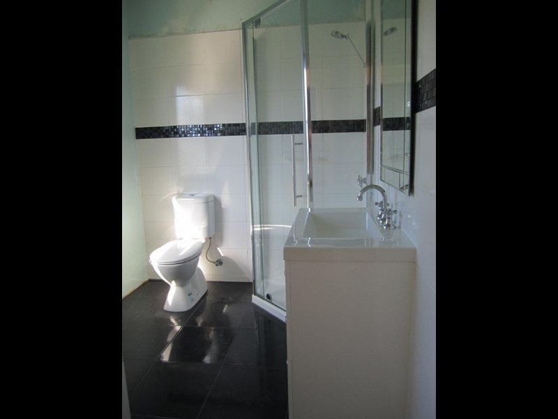 8 Tanjil Grove, Lakes Entrance VIC 3909