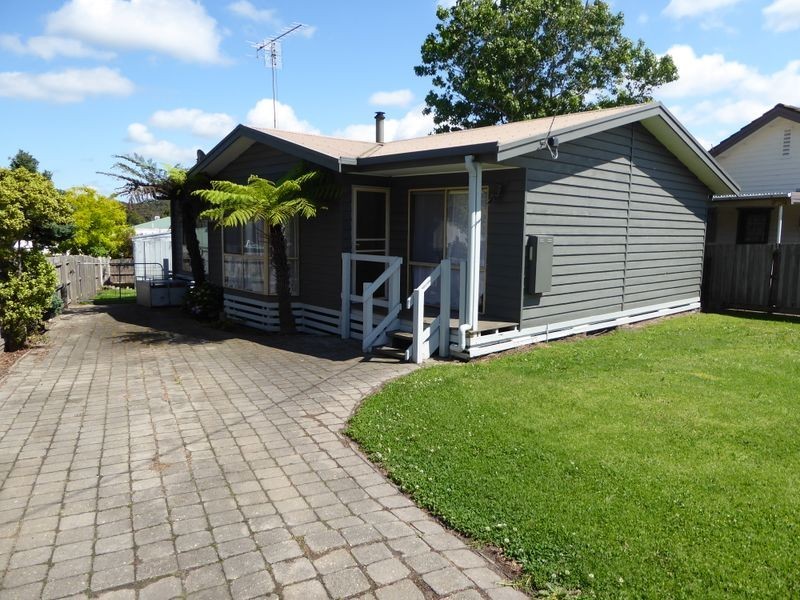 19 Hazel Road, Kalimna VIC 3909