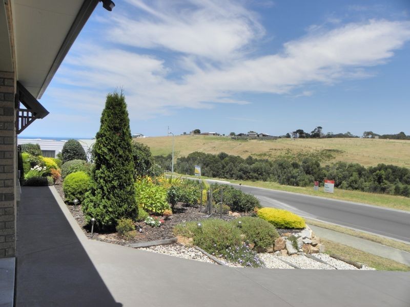 80 Stirling Drive, Lakes Entrance VIC 3909