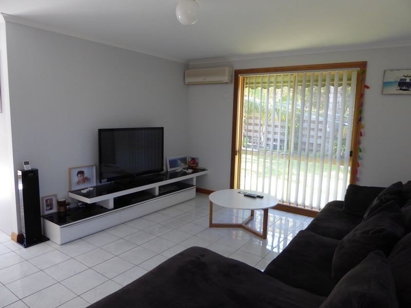 11 Broome Street, Lakes Entrance VIC 3909