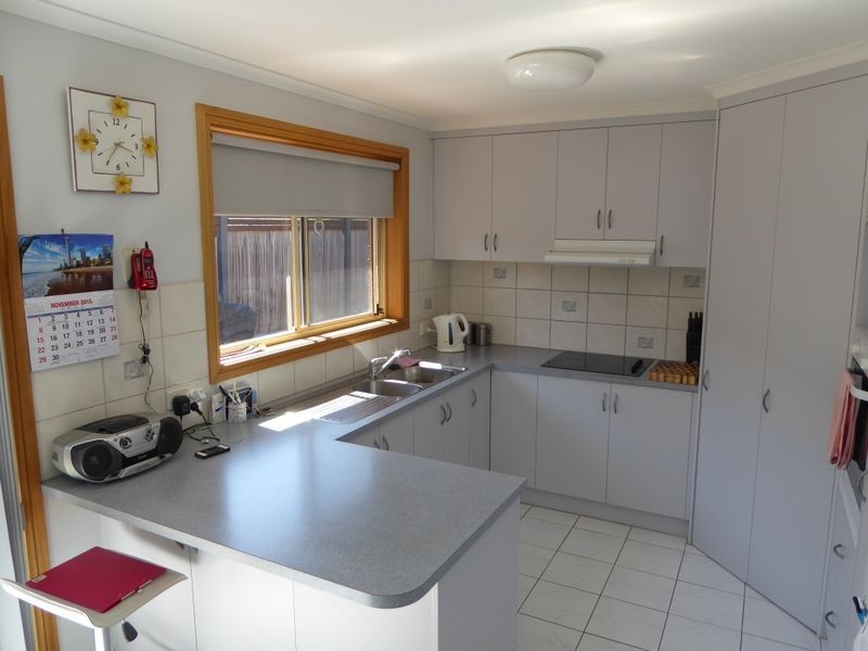 11 Broome Street, Lakes Entrance VIC 3909