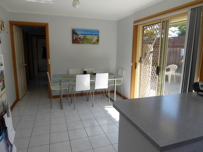 11 Broome Street, Lakes Entrance VIC 3909