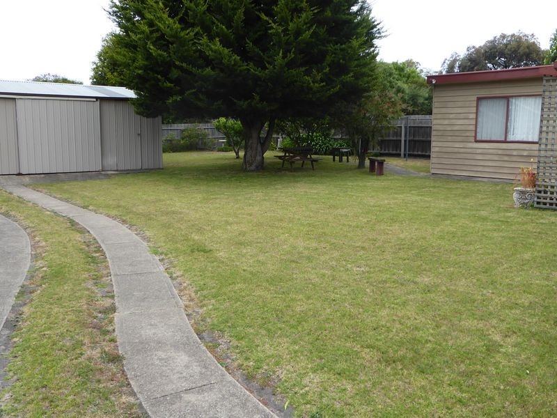 6 Reeves Street, Kalimna VIC 3909